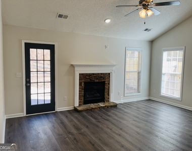 23 Belltree Circle - Photo Thumbnail 4