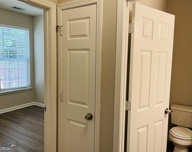 4014 Carisbrook Drive - Photo Thumbnail 12