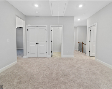 127 Vivian Lane - Photo Thumbnail 35