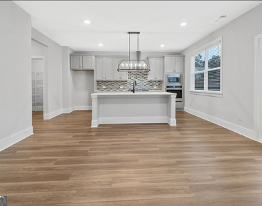127 Vivian Lane - Photo Thumbnail 15