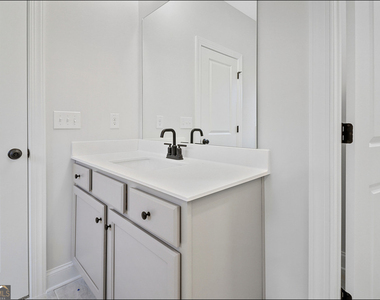 127 Vivian Lane - Photo Thumbnail 27