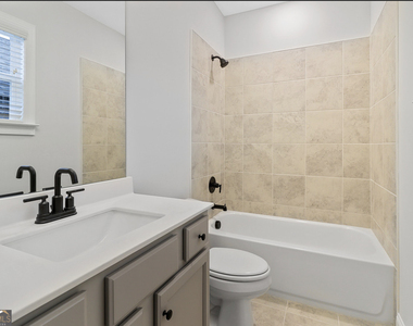 127 Vivian Lane - Photo Thumbnail 32