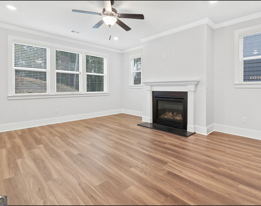 127 Vivian Lane - Photo Thumbnail 14