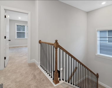 127 Vivian Lane - Photo Thumbnail 19