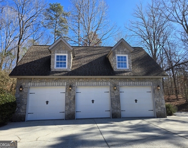 1256 Olde Lexington Road - Photo Thumbnail 2