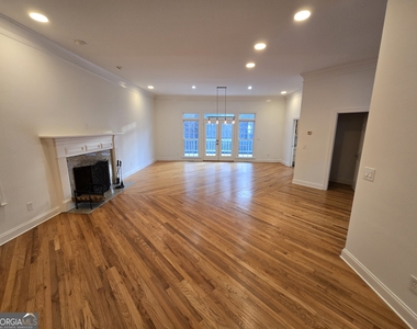 1256 Olde Lexington Road - Photo Thumbnail 9