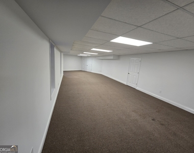 1256 Olde Lexington Road - Photo Thumbnail 23