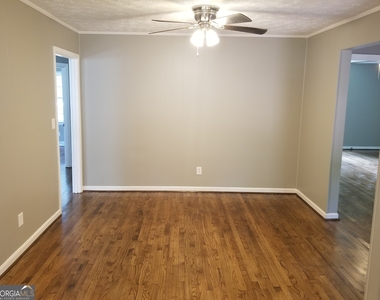 16 Rooney Road Sw - Photo Thumbnail 15