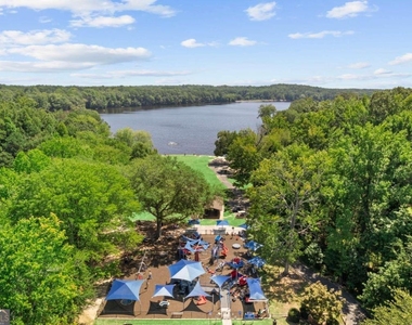 803 Lexington Village - Photo Thumbnail 4