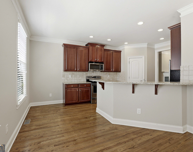 803 Lexington Village - Photo Thumbnail 29