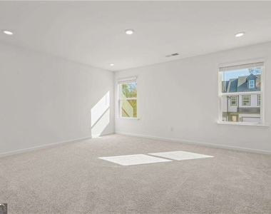 155 Star Court - Photo Thumbnail 10