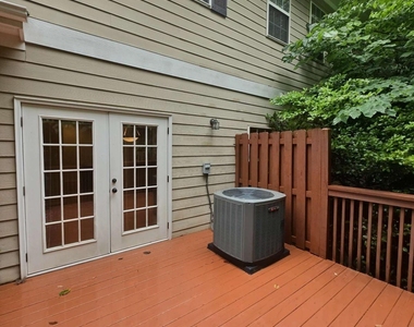 1356 Bexley Place Nw - Photo Thumbnail 10