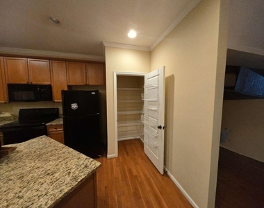 1356 Bexley Place Nw - Photo Thumbnail 9