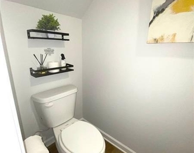 4680 Parkway Circle - Photo Thumbnail 7