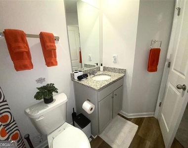 4680 Parkway Circle - Photo Thumbnail 14