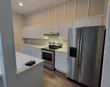 380 Glendale Road - Photo Thumbnail 4