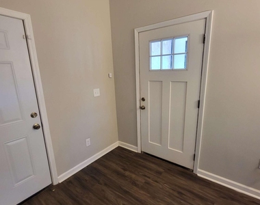 380 Glendale Road - Photo Thumbnail 1