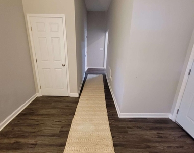 380 Glendale Road - Photo Thumbnail 2