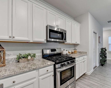 111 Horned Owl Avenue - Photo Thumbnail 18