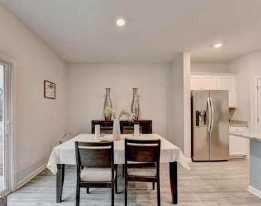 111 Horned Owl Avenue - Photo Thumbnail 11