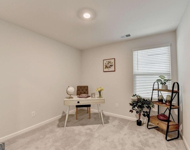 111 Horned Owl Avenue - Photo Thumbnail 34