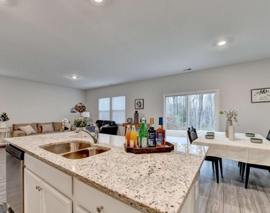 111 Horned Owl Avenue - Photo Thumbnail 20