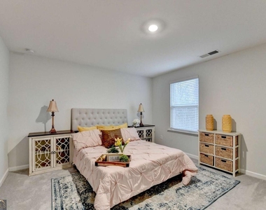 111 Horned Owl Avenue - Photo Thumbnail 25