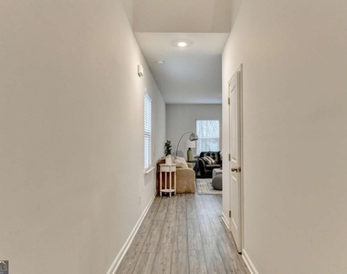 111 Horned Owl Avenue - Photo Thumbnail 2
