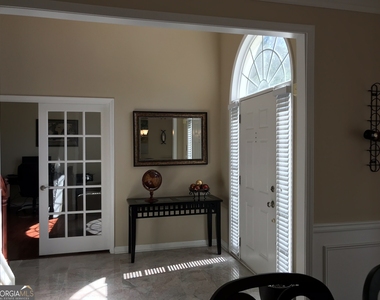 2017 Grove Park Court - Photo Thumbnail 4