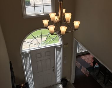 2017 Grove Park Court - Photo Thumbnail 2
