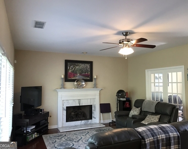 2017 Grove Park Court - Photo Thumbnail 11
