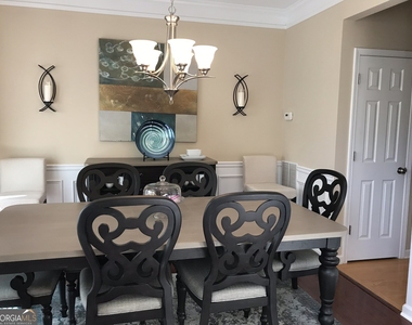2017 Grove Park Court - Photo Thumbnail 8