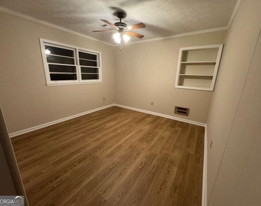 606 Viewpoint Drive - Photo Thumbnail 4