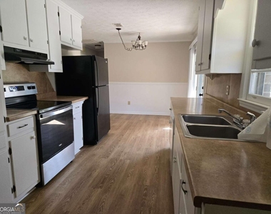 606 Viewpoint Drive - Photo Thumbnail 1