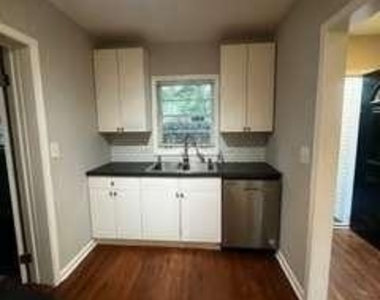 1840 Camellia Drive - Photo Thumbnail 2