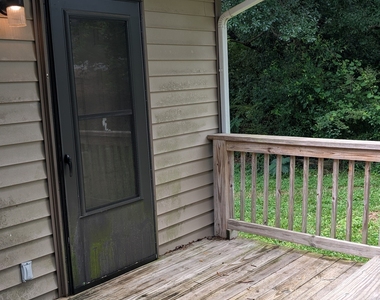 202 Marshall Street - Photo Thumbnail 8