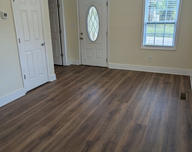 202 Marshall Street - Photo Thumbnail 3