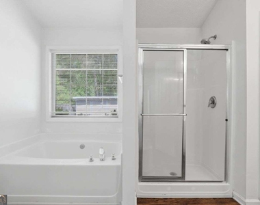 540 Sterling Hill Drive - Photo Thumbnail 23