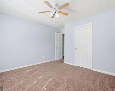 540 Sterling Hill Drive - Photo Thumbnail 16