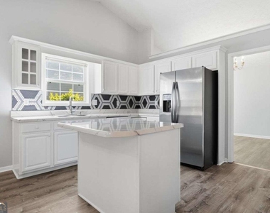540 Sterling Hill Drive - Photo Thumbnail 10