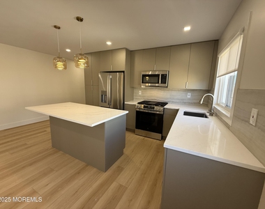 1 Ocean Avenue - Photo Thumbnail 2