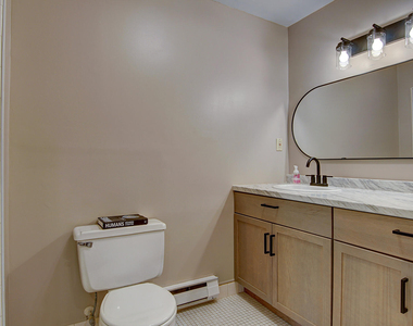 205 Covered Bridge Boulevard - Photo Thumbnail 27