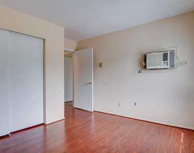 205 Covered Bridge Boulevard - Photo Thumbnail 28