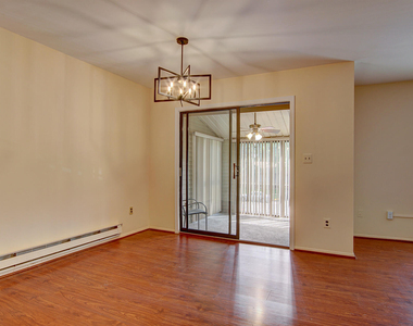 205 Covered Bridge Boulevard - Photo Thumbnail 5