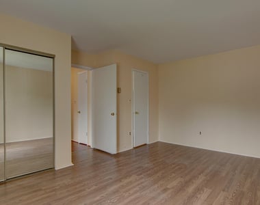 205 Covered Bridge Boulevard - Photo Thumbnail 22