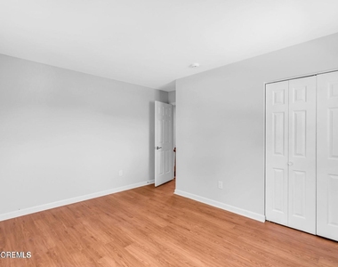 830 Brookside Drive - Photo Thumbnail 22