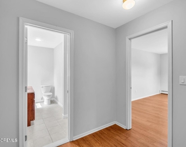 830 Brookside Drive - Photo Thumbnail 15