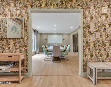 19 Fieldstone Lane - Photo Thumbnail 7