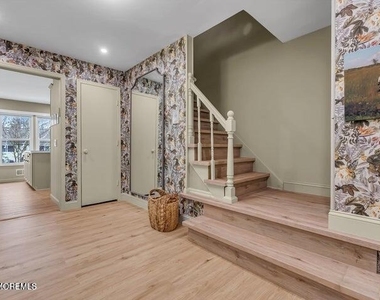 19 Fieldstone Lane - Photo Thumbnail 4