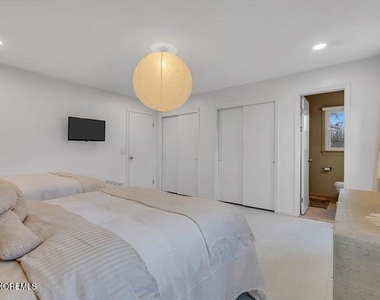 19 Fieldstone Lane - Photo Thumbnail 20